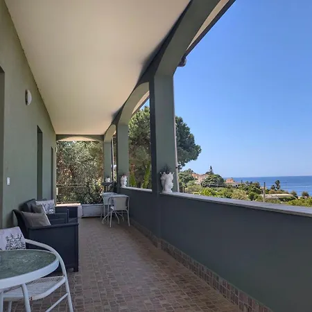 Casa Del Mandorlo Apartment *